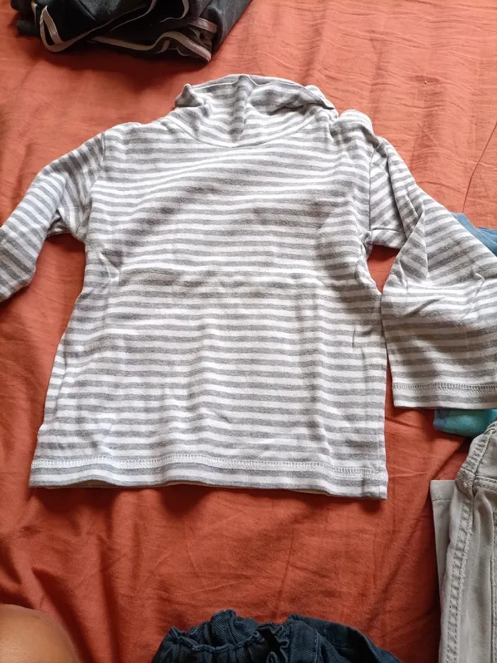 Lot vêtements enfant 2/3ans - photo numéro 2