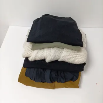 Lot de 7 hauts + 1 veste femme M/L body, top, gilet, perfecto LOT027