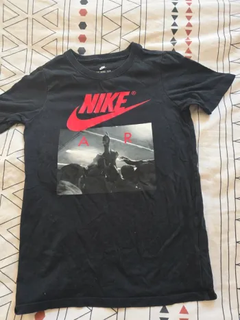 Tee shirt nike air 8/10 ans