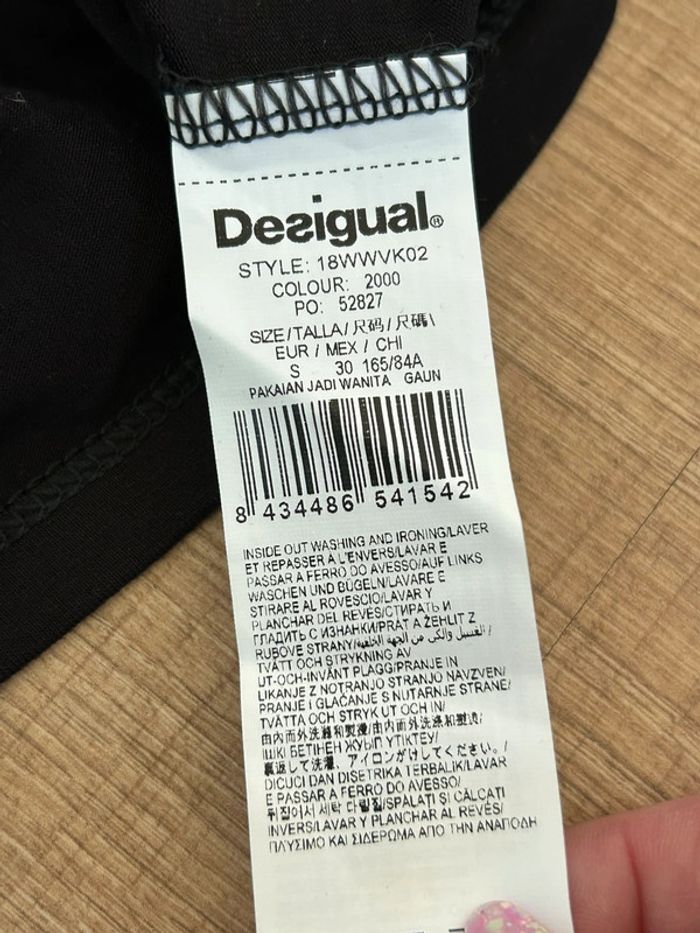 Robe noire et imprimée neuve Desigual taille S (valeur 70€) - photo numéro 15