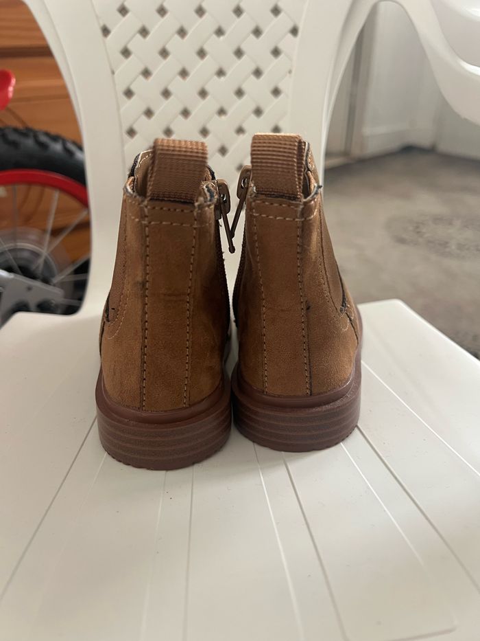 Je vend la chaussure de bébé - photo numéro 4