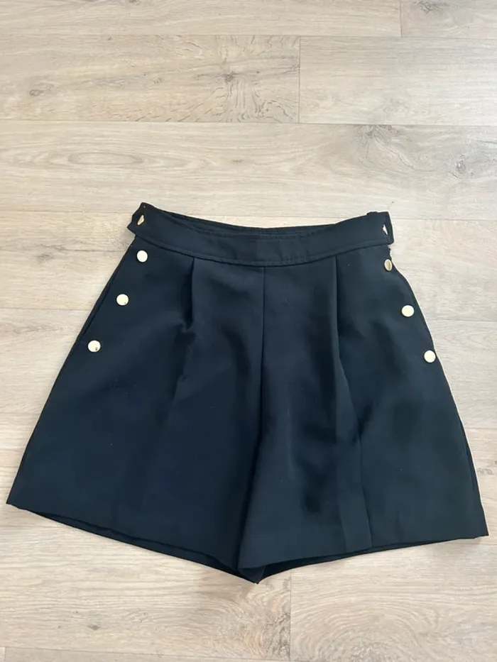 Short noir taille haute Zara
