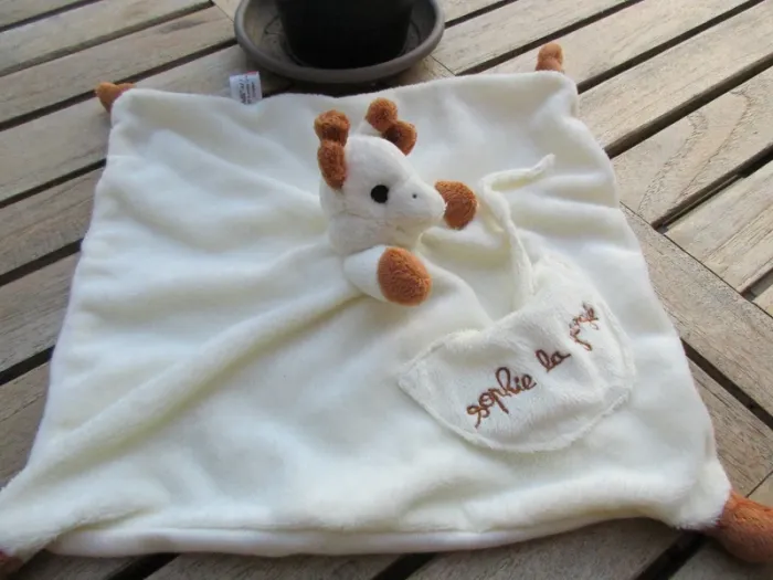 2 doudous carrés vulli sophie la girafe comme neufs - photo numéro 6