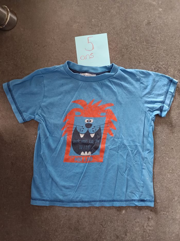 T-shirt lion 5 ans