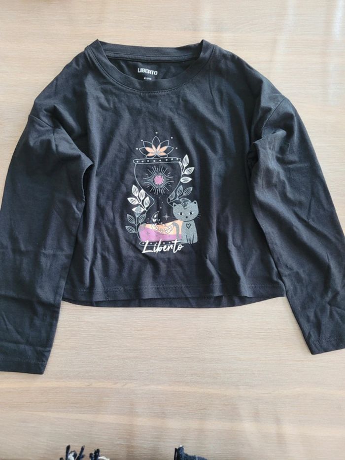 Tee-shirt manches longues neuf