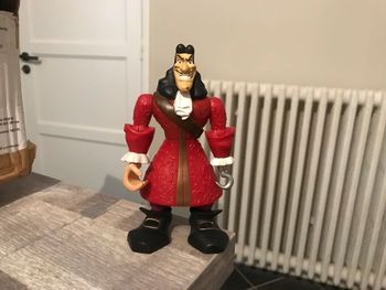 Grande figurine rare capitaine crochet Peter pan