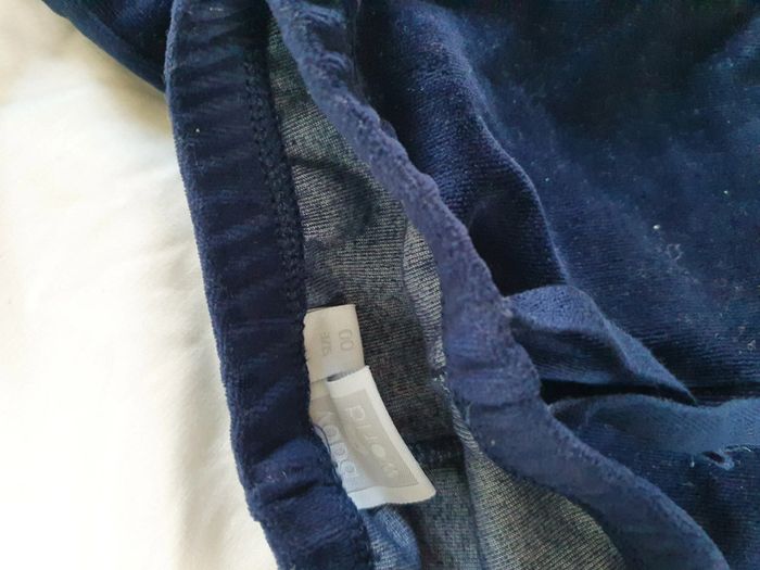 Ensemble bleu marine velours neuf sans étiquette 0-3 mois - photo numéro 6