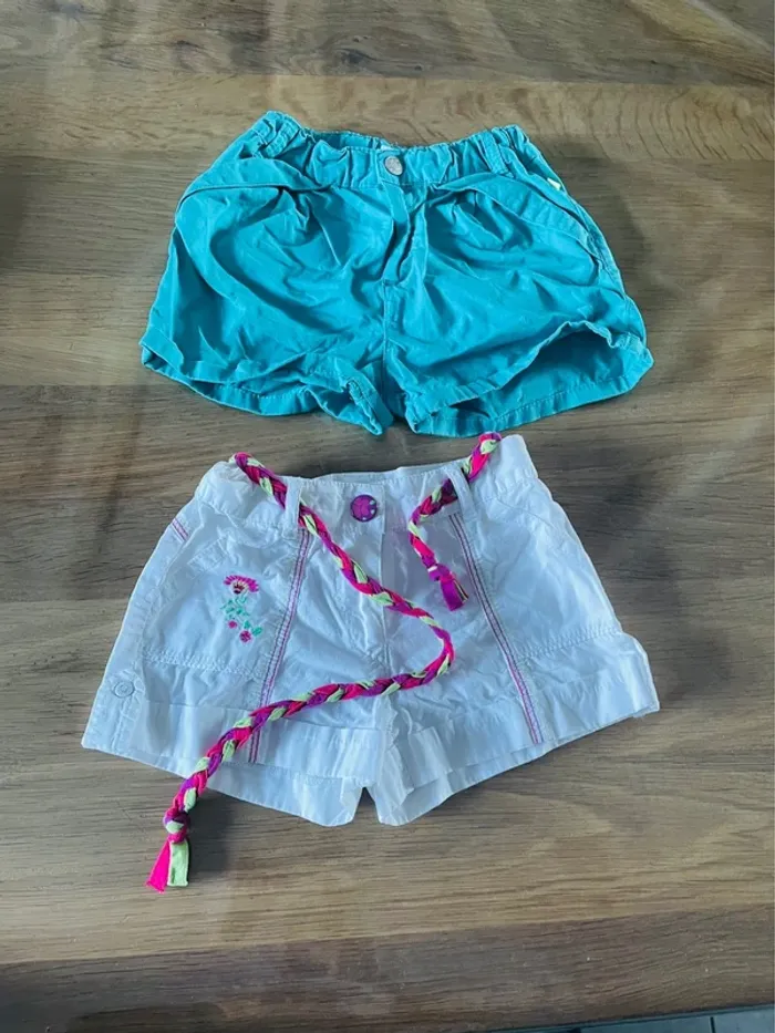 Lot de 2 shorts fille 2 ans