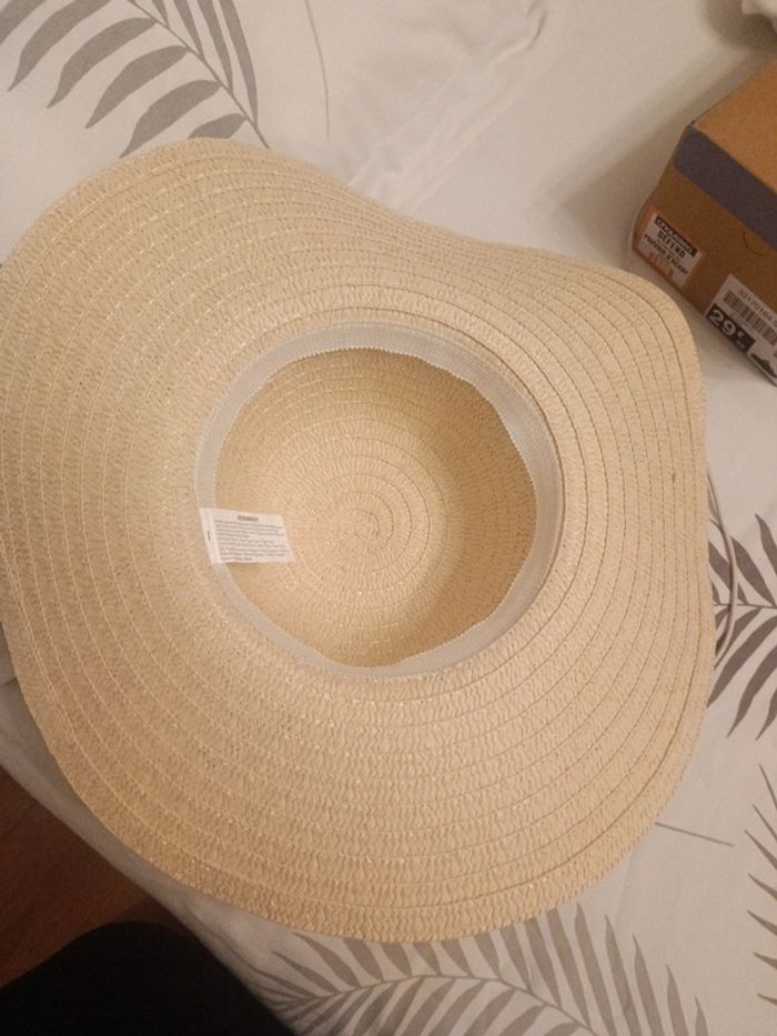 Grand chapeau femme - photo numéro 5