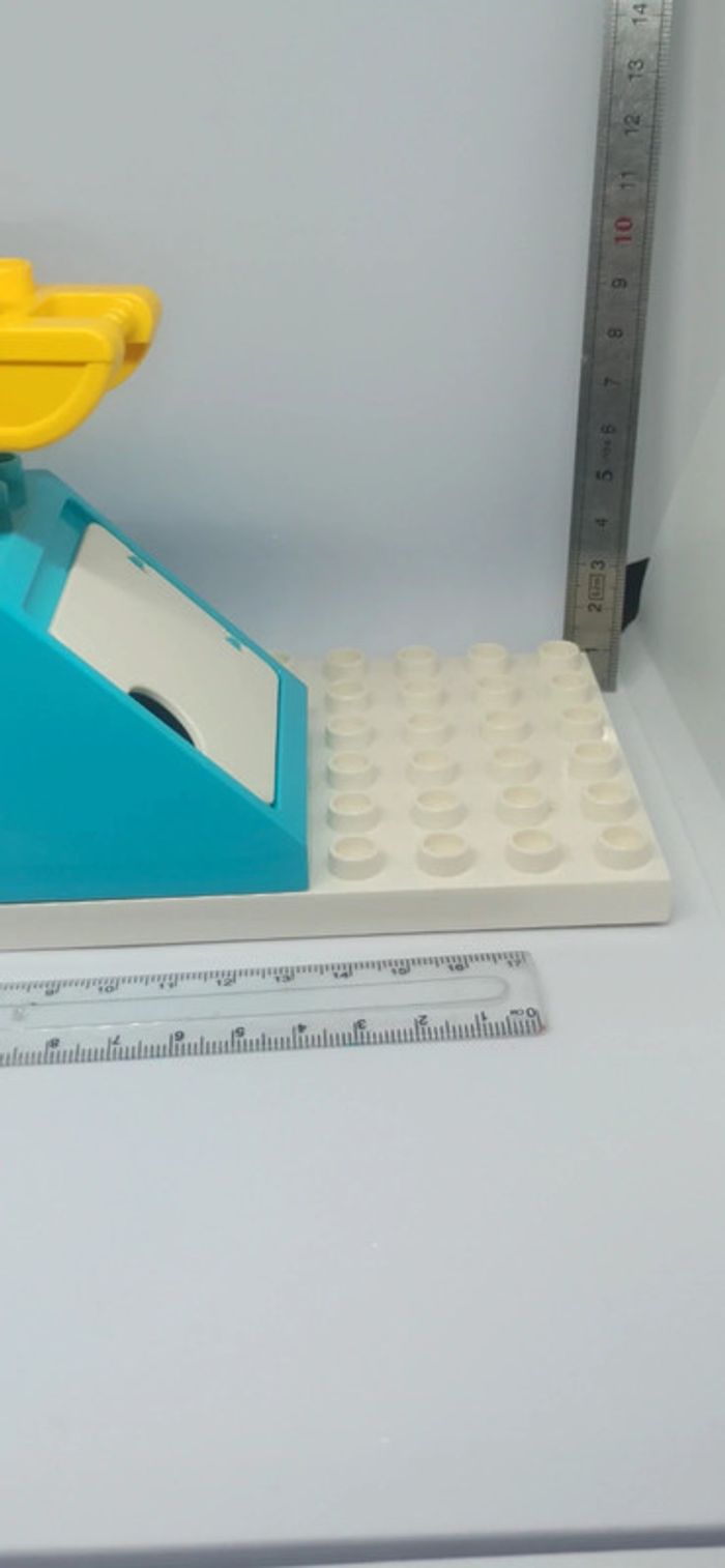 Décor paysage de neige avec luge et enfant lego duplo - photo numéro 7