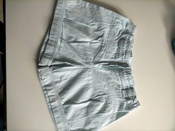 Short fille
