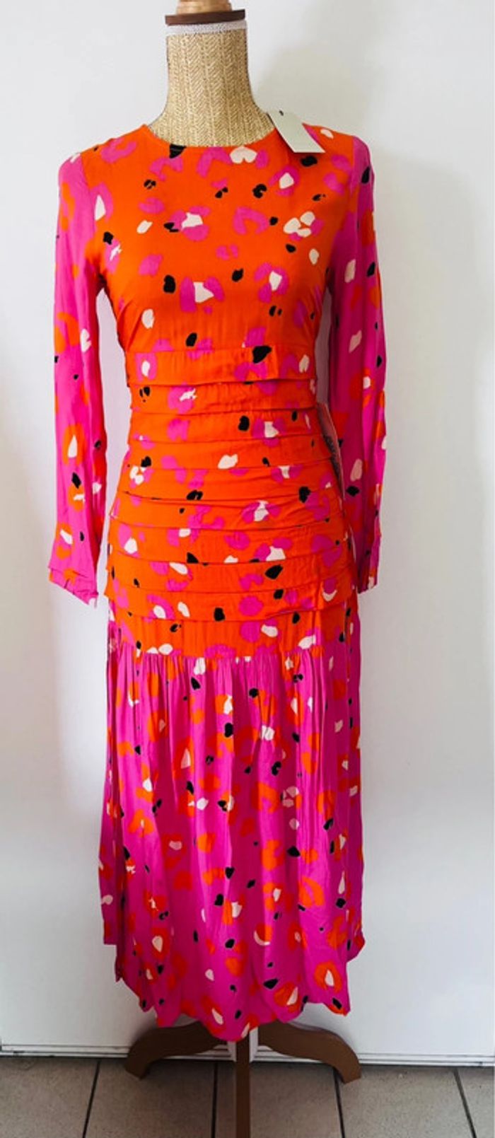 Robe Never Fully Dressed taille 36 - photo numéro 2
