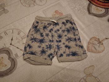Short 4 ans