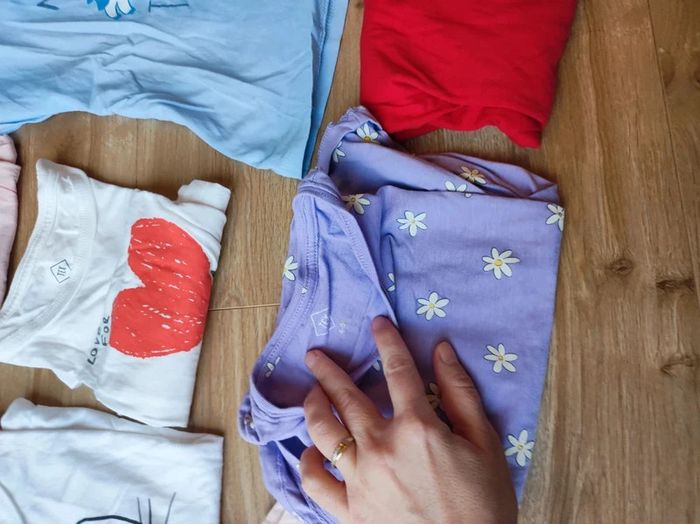 9 t shirts 4 5 ans manches courtes tex très bon état - photo numéro 4
