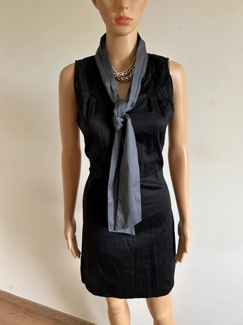 Robe noire et grise sans manches Naf Naf taille 38 TBE (taille petit)