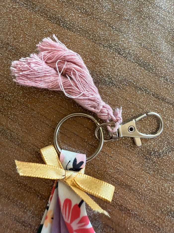 Porte clé « Amie au top » - photo numéro 3