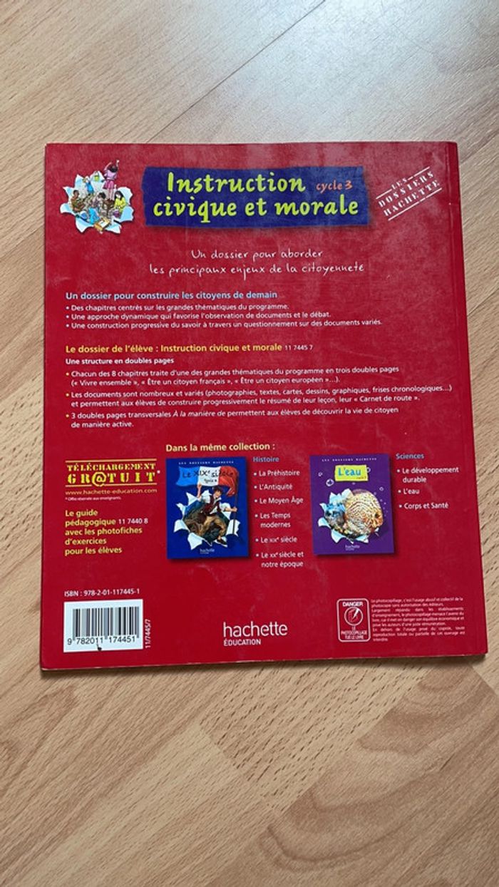 Dossier Hachette et guide pédagogique - photo numéro 5