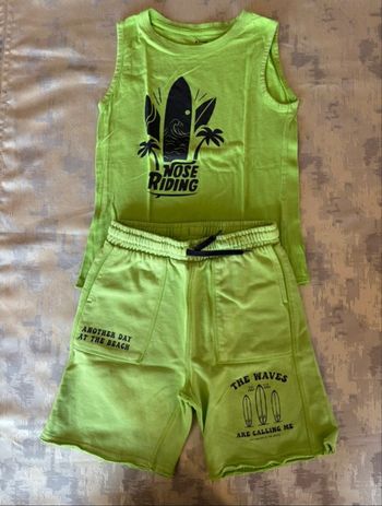 Pyjama garçon 8 ans – 2 pièces – Vert vif – TBE