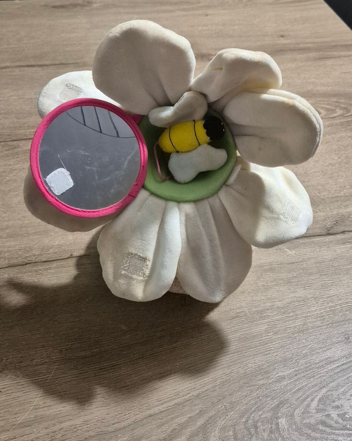 Culbuto d'activités fleur en tissus - photo numéro 3