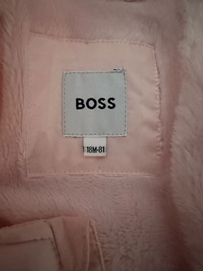 Combinaison boss fille taille 18 mois - photo numéro 2
