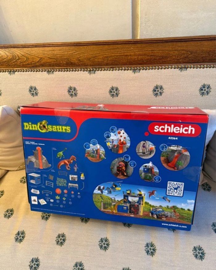 NEUF Schleich 42564 Expédition au grand volcan dinosaures dinosaurs coffret figurines - photo numéro 2