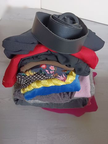 LOT DE VÊTEMENTS TAILLE 50