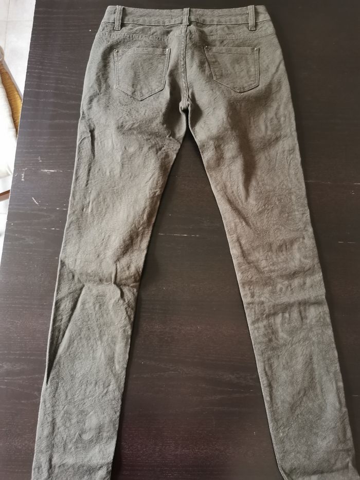 Pantalon T40 VS Miss superbe - photo numéro 5