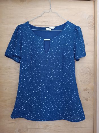 Blouse neuve étoilée