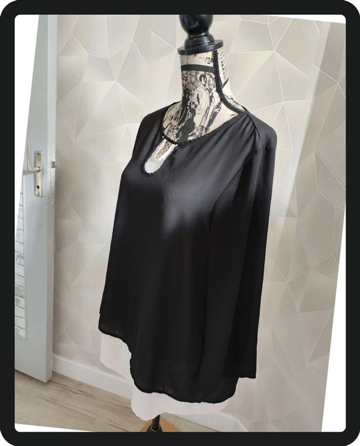 Blouse noir et blanche - photo numéro 2