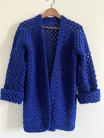 veste longue au crochet fait main 