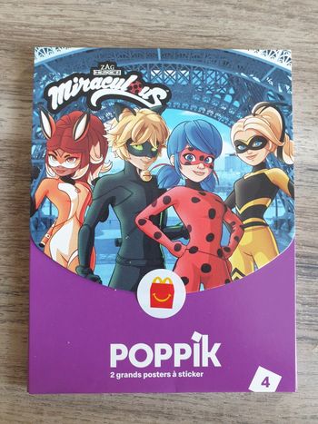 2 grands posters a sticker miraculous