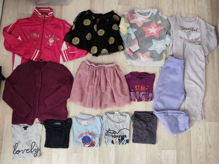 Lot vêtements fille 5 ans
