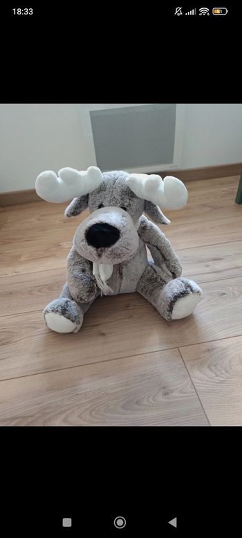 Vend peluche renne