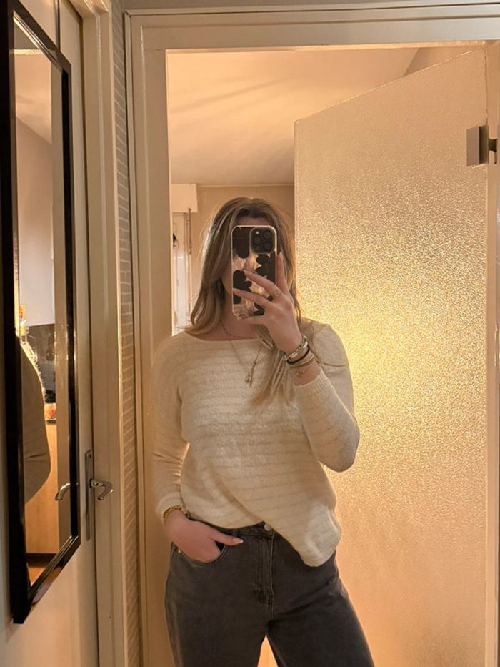Pull blanc et or