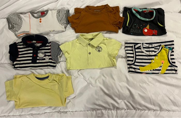 Lot tee shirt 12M