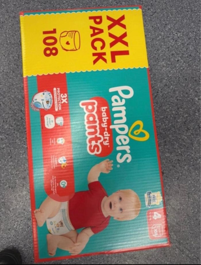 1 carton de couches pampers pants XXL taille 4