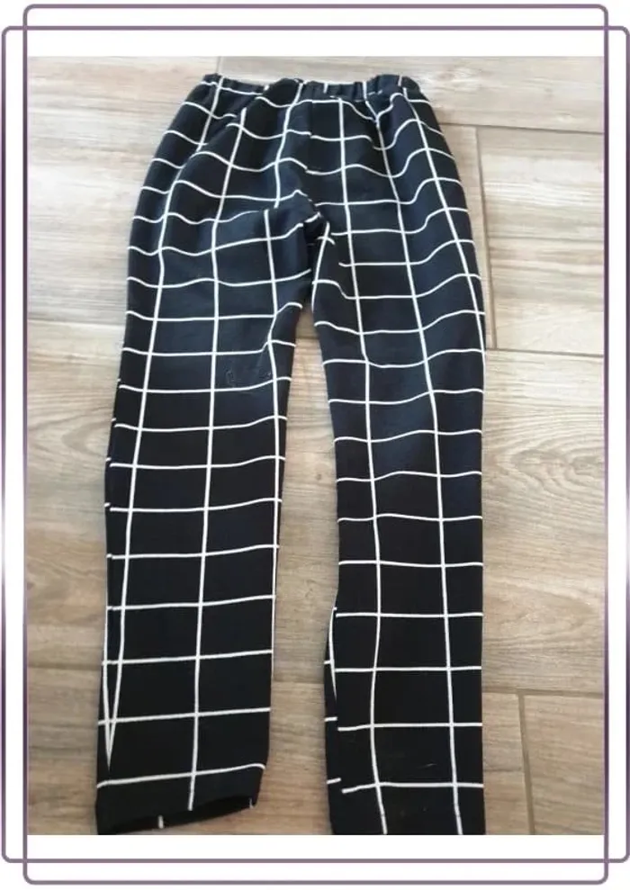 Pantalon shein 140cm, bon état - photo numéro 2