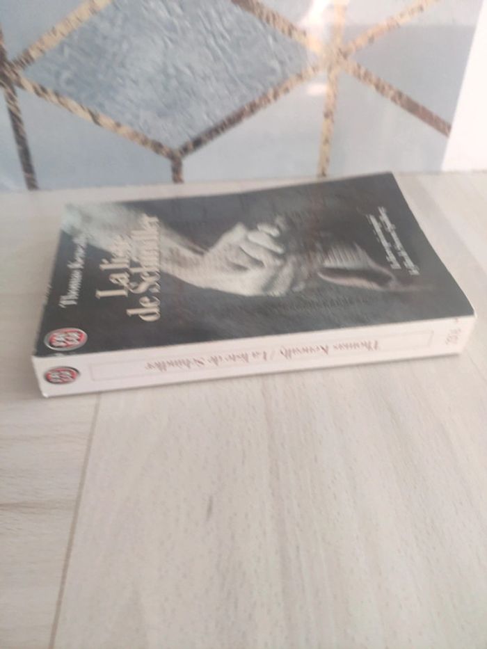 Livre poche la liste de Schindler Keneally livre qui a inspiré le film de Spielberg - photo numéro 5