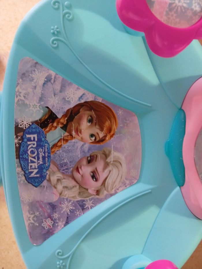 Coiffeuse reine des neiges - photo numéro 4