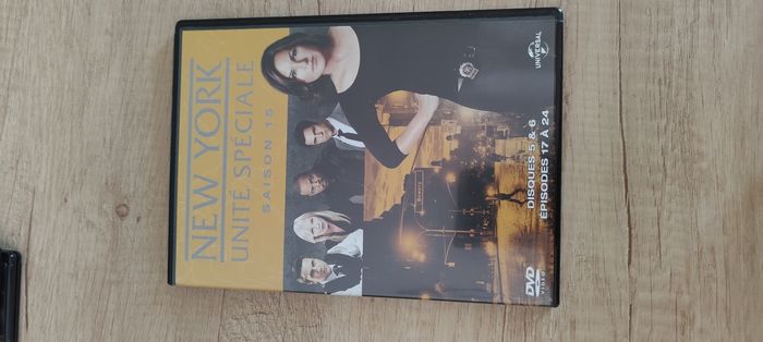 DVD New York Unité spéciale saison 15 - photo numéro 8