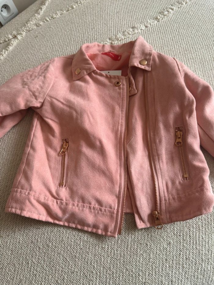 Veste perfecto suédine rose 3ans neuf avec étiquette