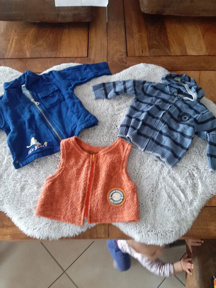 Lot 6 mois garçon été - photo numéro 4