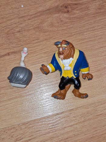 Lot figurine la belle et la bête disney