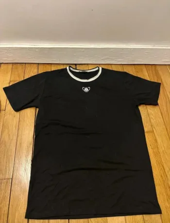 T shirt noir Guerlain paris taille M