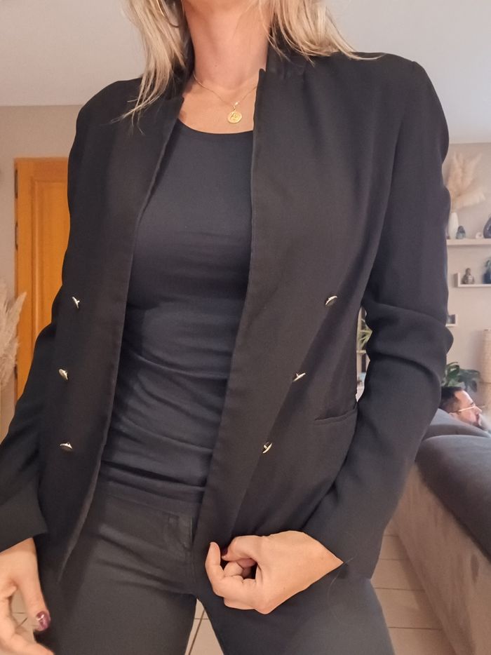 Veste noir - photo numéro 4