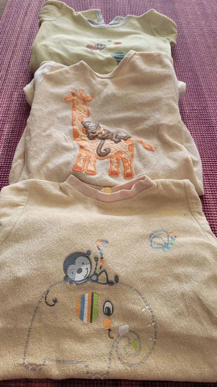 Lot pyjamas 18M - photo numéro 2