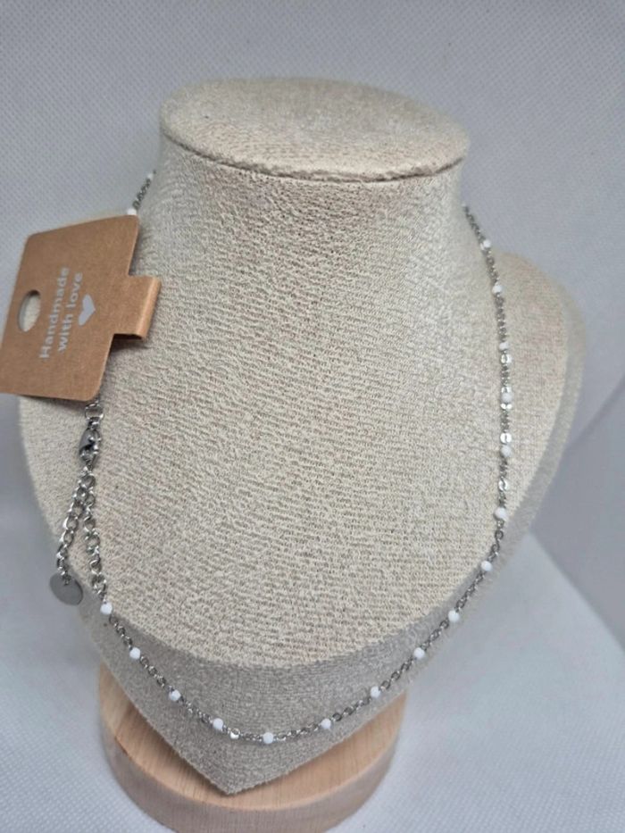 Parure argenté de 2 bijoux : 1 collier et 1 bracelet blanc blanches 🌸 Acier inoxydable - photo numéro 4