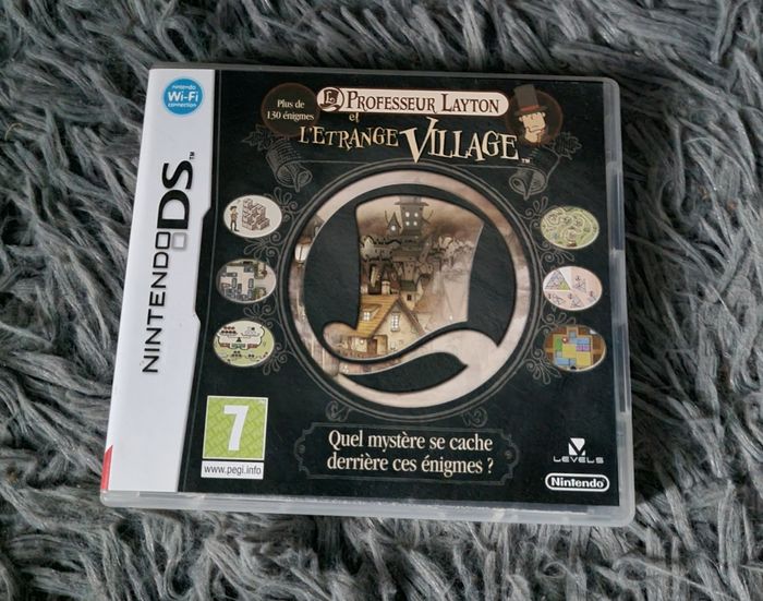 Boîte vide de jeu avec livret Le Professeur Layton et L'étrange Village