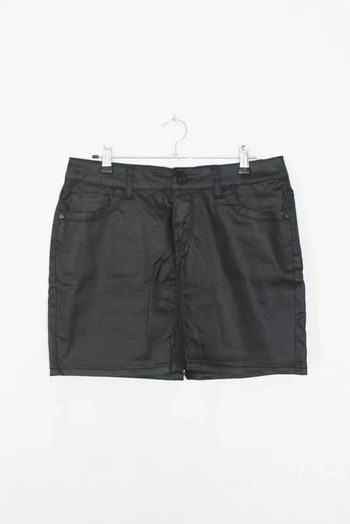 Jupe simili cuir/huilée t.42