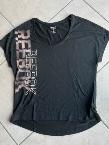 T-shirt Reebok